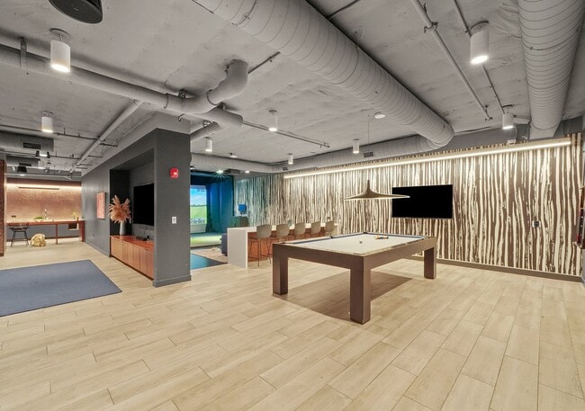 Building Photo - 211 N Harbor Dr