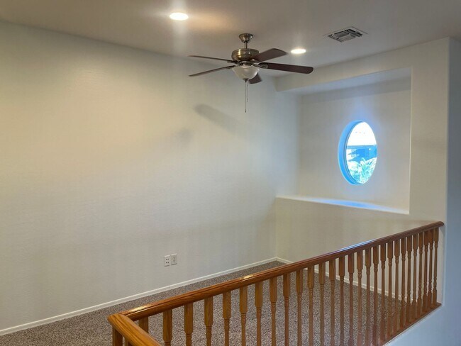 Building Photo - 14361 W Maui Ln