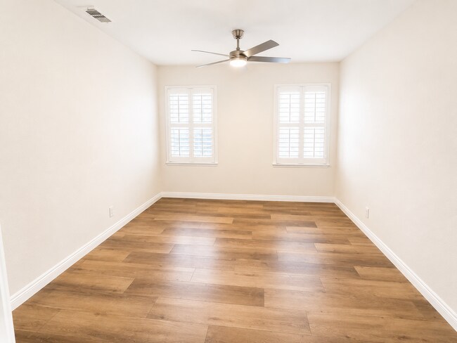 Building Photo - 2157 W 109th Pl