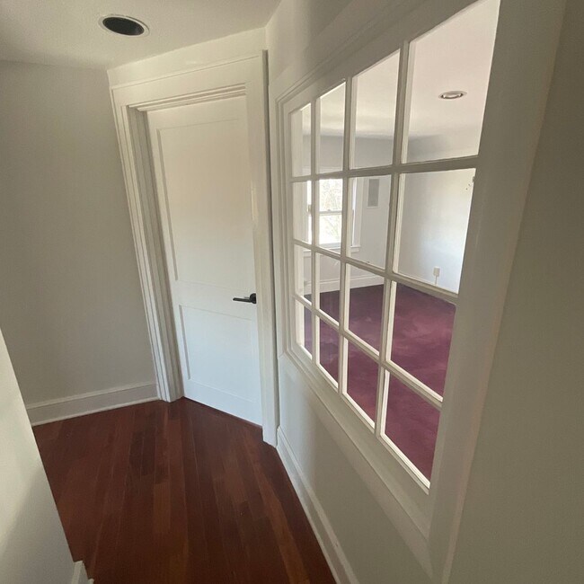 Building Photo - 0 Macdonough Place