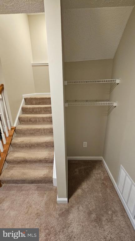 Building Photo - 1196 Swanhill Ct