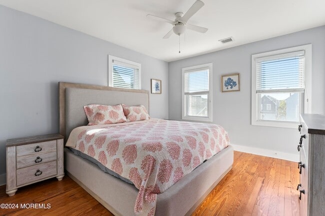 Building Photo - 19 Church St