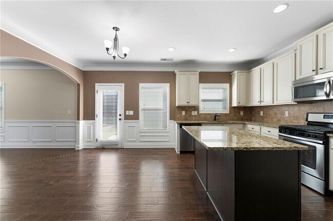 Building Photo - 10 Canterbury Walk