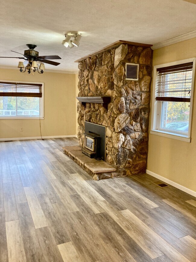 Building Photo - 1234 W County Rd 1300 N