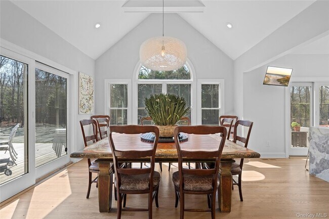 Building Photo - 38 Pheasant Run