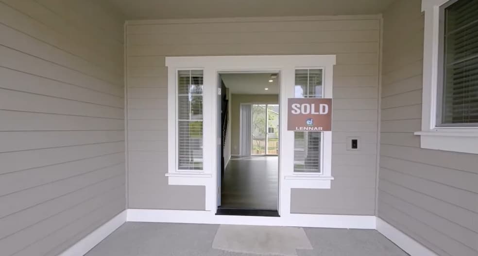 Building Photo - 3909 80th Ave NE