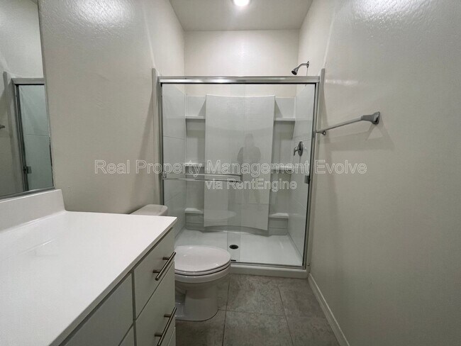 Building Photo - 4722 N 194th Dr