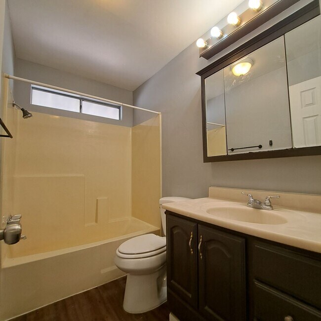 Building Photo - 5033 Sitka Ln
