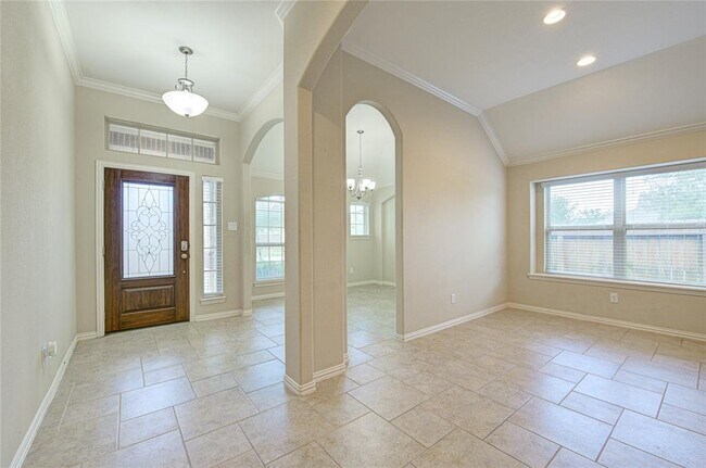 Building Photo - 6710 Trinity Trail Ln