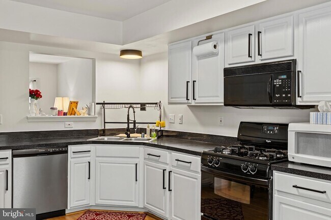 Building Photo - 2609 Claybrooke Dr