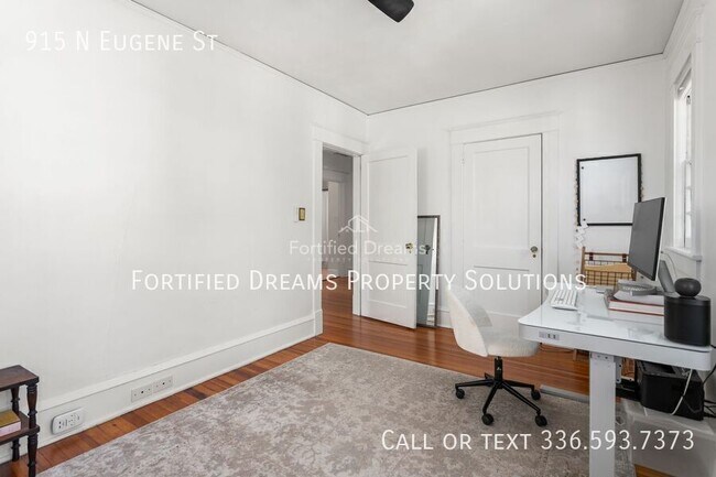Building Photo - 915 N Eugene St