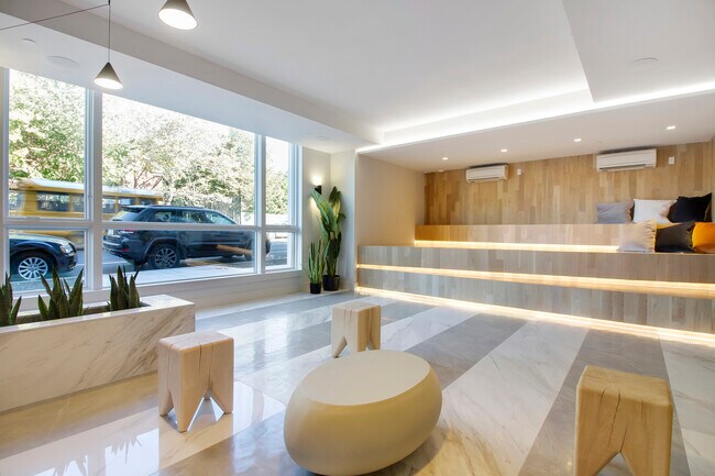 Building Photo - 1326 Ocean Ave