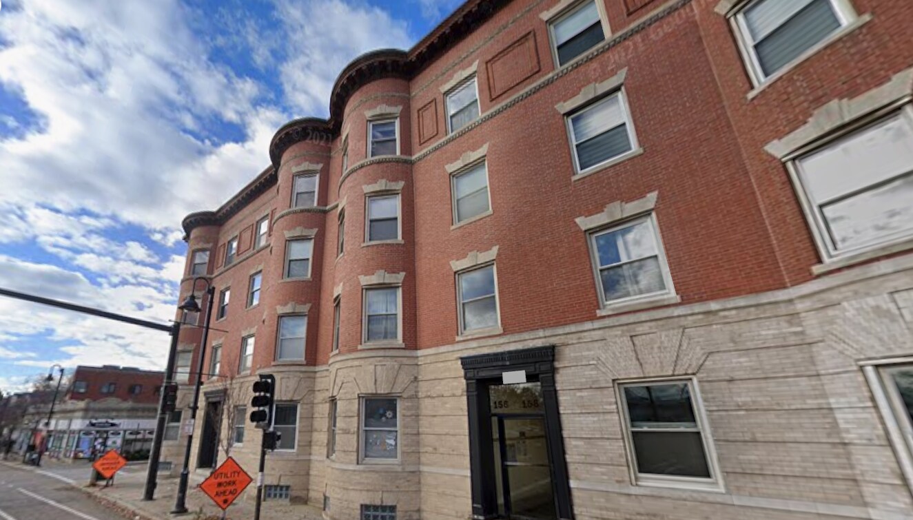 Building Photo - 154 Harvard St
