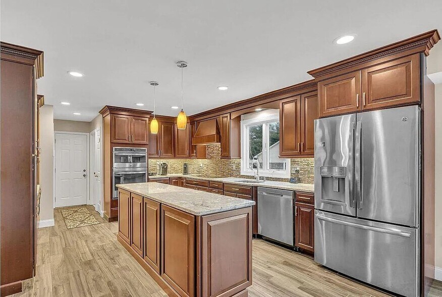 Building Photo - 283 N New Prospect Rd