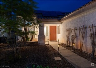 Building Photo - 131 E Tamarack Dr