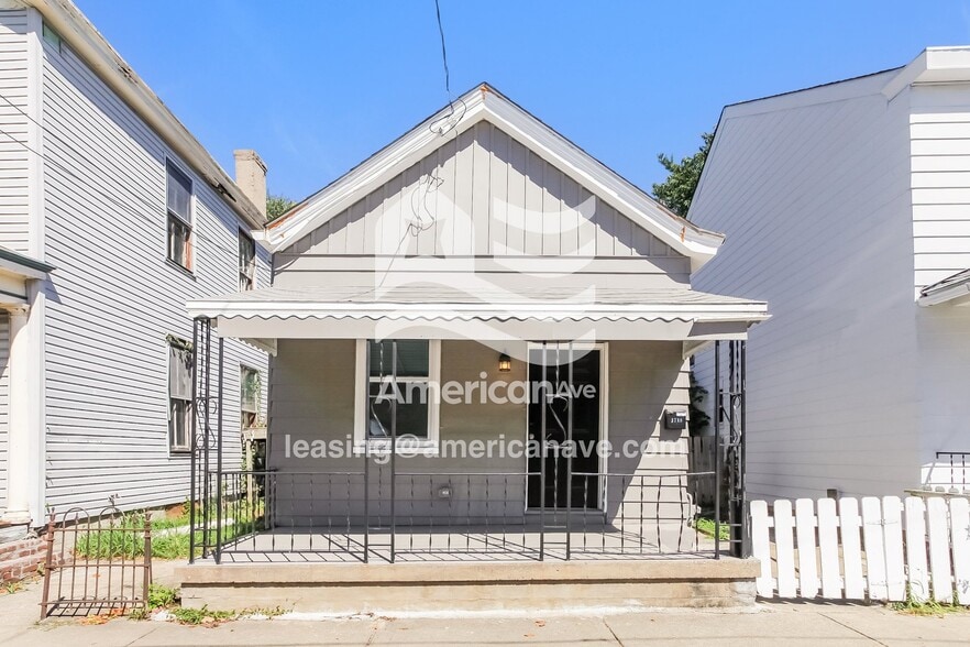 Primary Photo - 1718 Garrard St