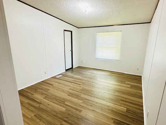 Building Photo - A Great Property In Cabot Waiting For You to Call It Home!