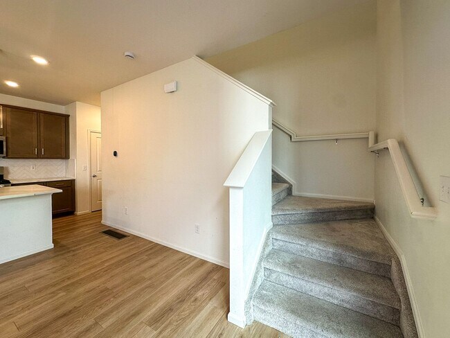 Building Photo - Painted Prairie 3bd 2.5ba paired house by DIA!