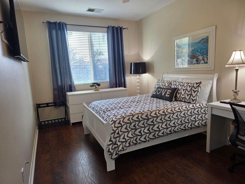 Building Photo - 10403 Coconut Grove Ct