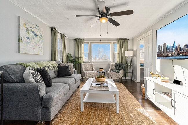 Building Photo - 145 Isabel Ave