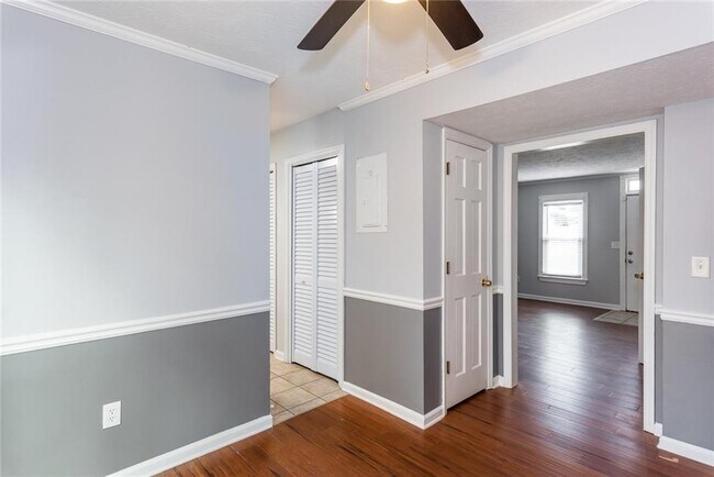 Building Photo - 760 Indian Lake Dr NW