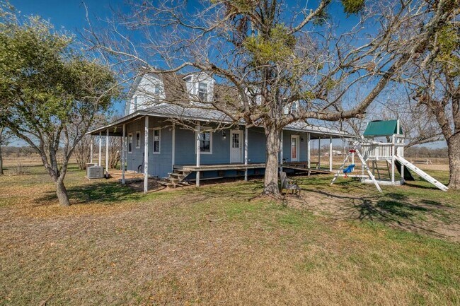 Building Photo - 829 TX-21