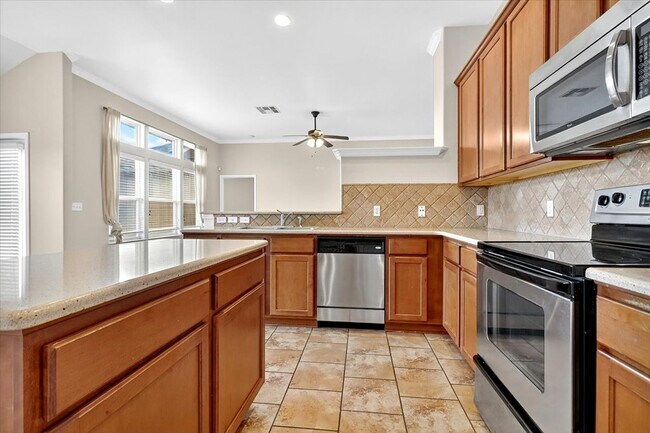 Building Photo - 6018 Tapestry Dr