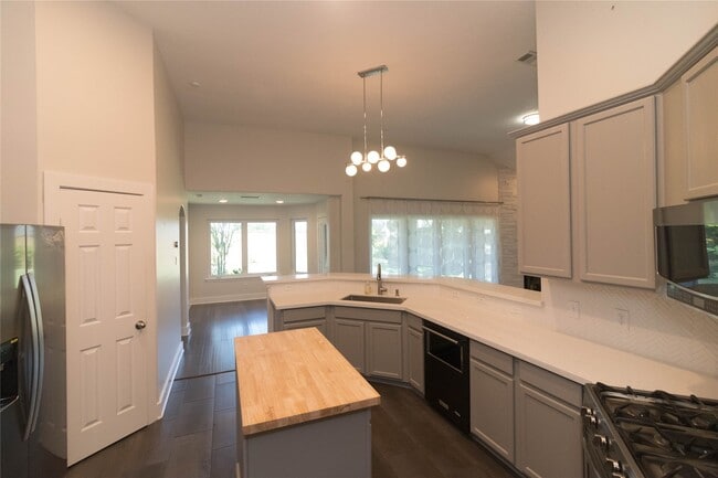 Building Photo - 1318 Ragsdale Ln