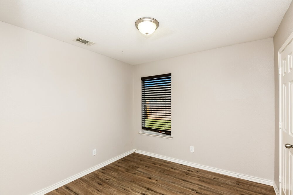 Building Photo - 840 Poncho Ln