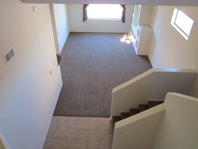 Building Photo - 10414 S Painted Mare Dr