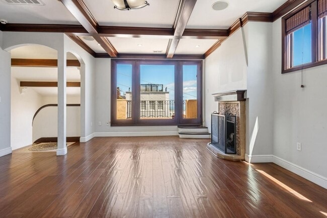 Building Photo - 1127 Filbert St