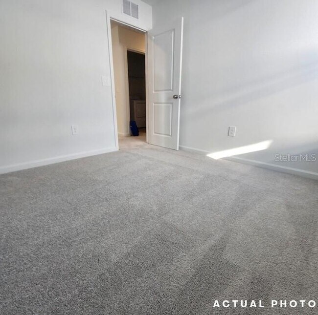 Building Photo - 6432 DOMIZIO Dr