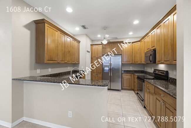 Building Photo - 1608 Jacob Ct