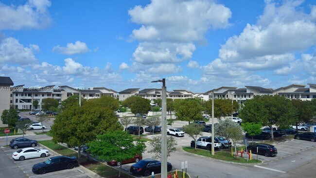 Building Photo - 7925 NW 104th Ave