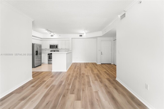 Building Photo - 6851 SW 44th St