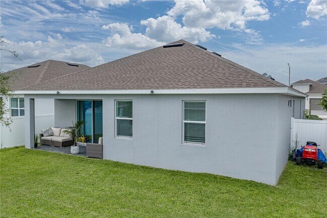 Building Photo - 2235 Pigeon Plum Dr