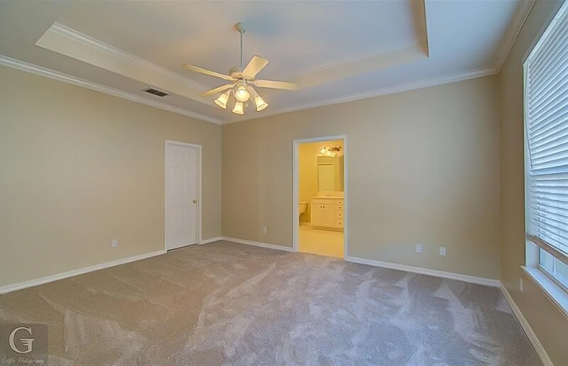 Building Photo - 110 Diana Dr