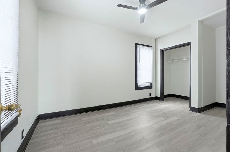 Building Photo - 2406 Miner St