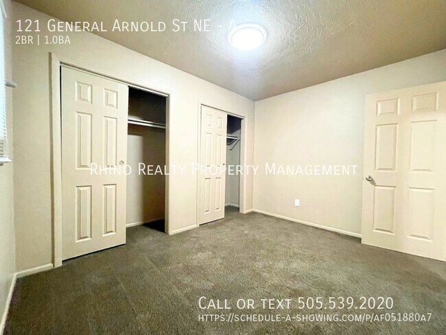Building Photo - 1st Month Rent Free! Lovely 2 Bedroom, 1 B...