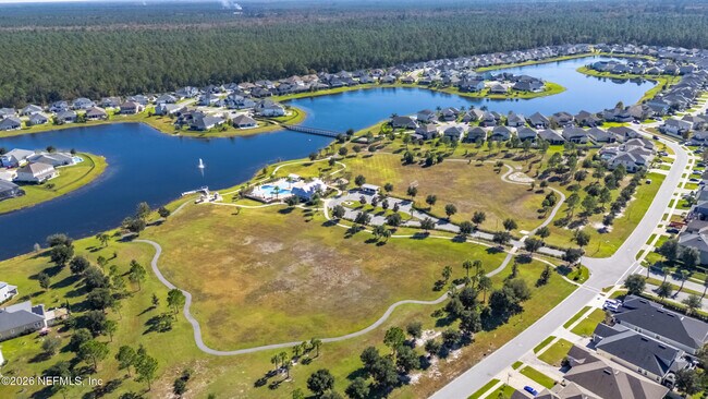 Building Photo - 454 Willow Lake Dr