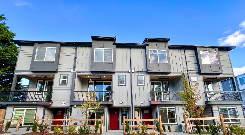 Building Photo - 15423 Admiralty Way