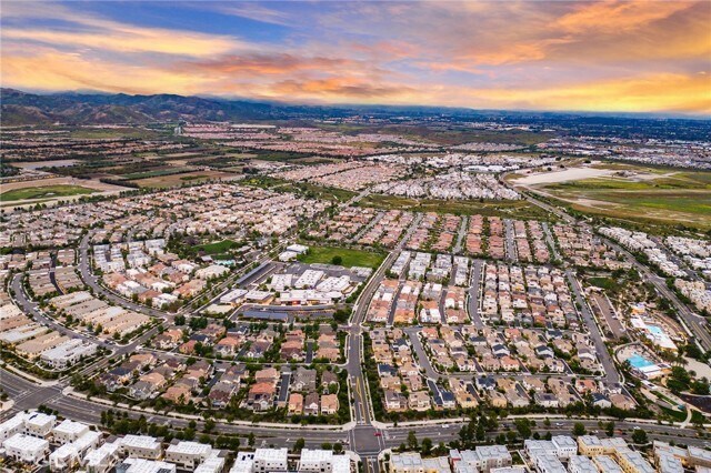 Building Photo - 119 Follyhatch