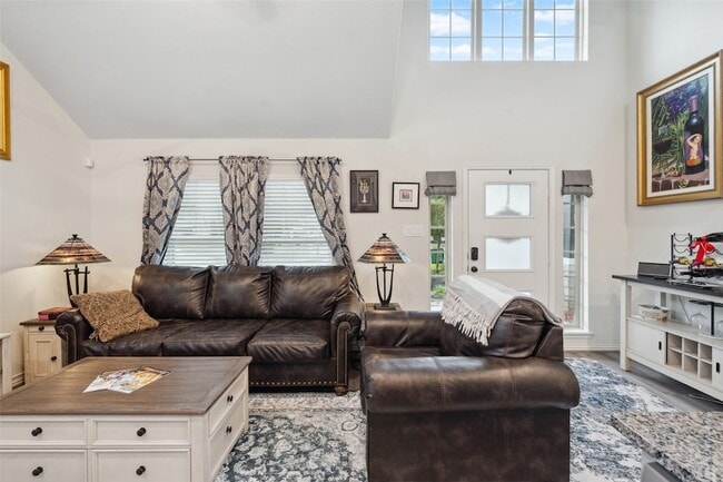 Building Photo - 257 N Lynx Trail