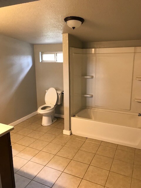 Building Photo - 46 Private Rd 51321