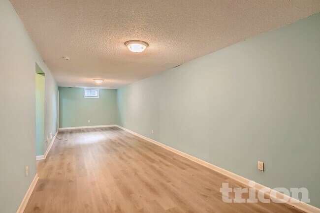 Building Photo - 6510 Hokah Dr