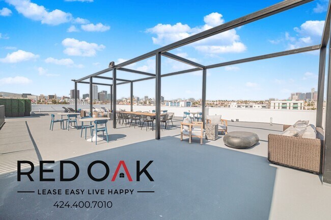 Building Photo - 1037 Dewey Ave