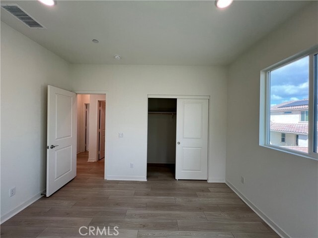Building Photo - 2657 E Clara Ln