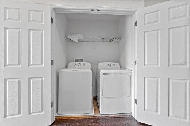 Building Photo - 961 Aussi Ct