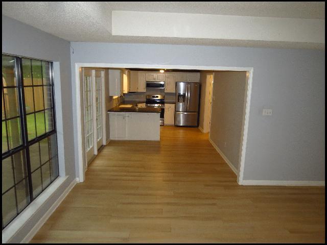 Building Photo - 3704 Lakewood Valley Dr