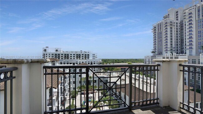 Building Photo - 8390 SW 72nd Ave